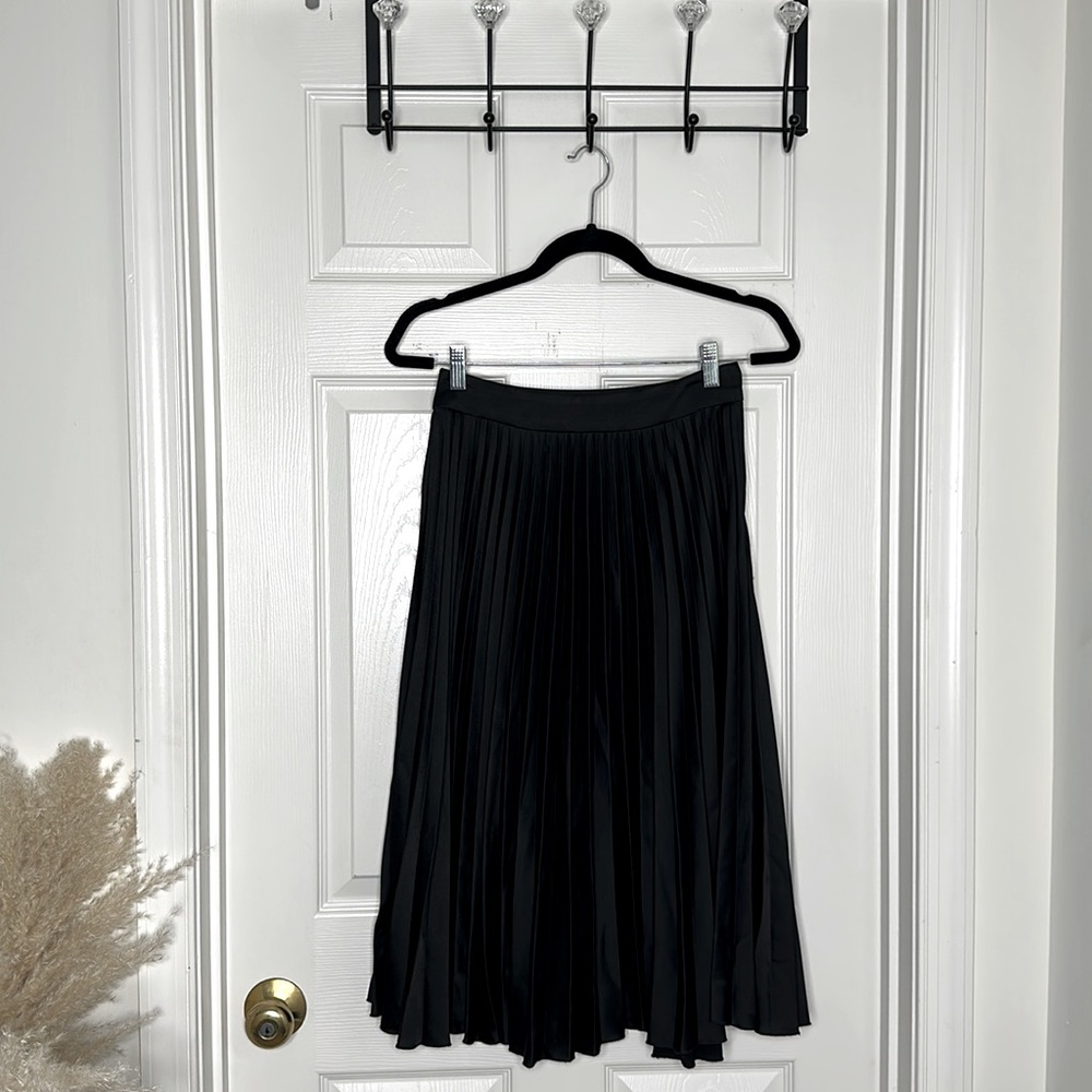 Black satin pleated skirt